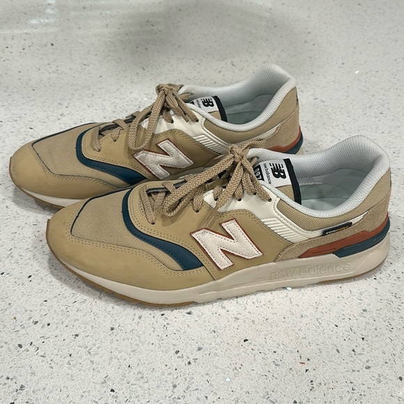New Balance 997H TAN - Picture 1 of 3